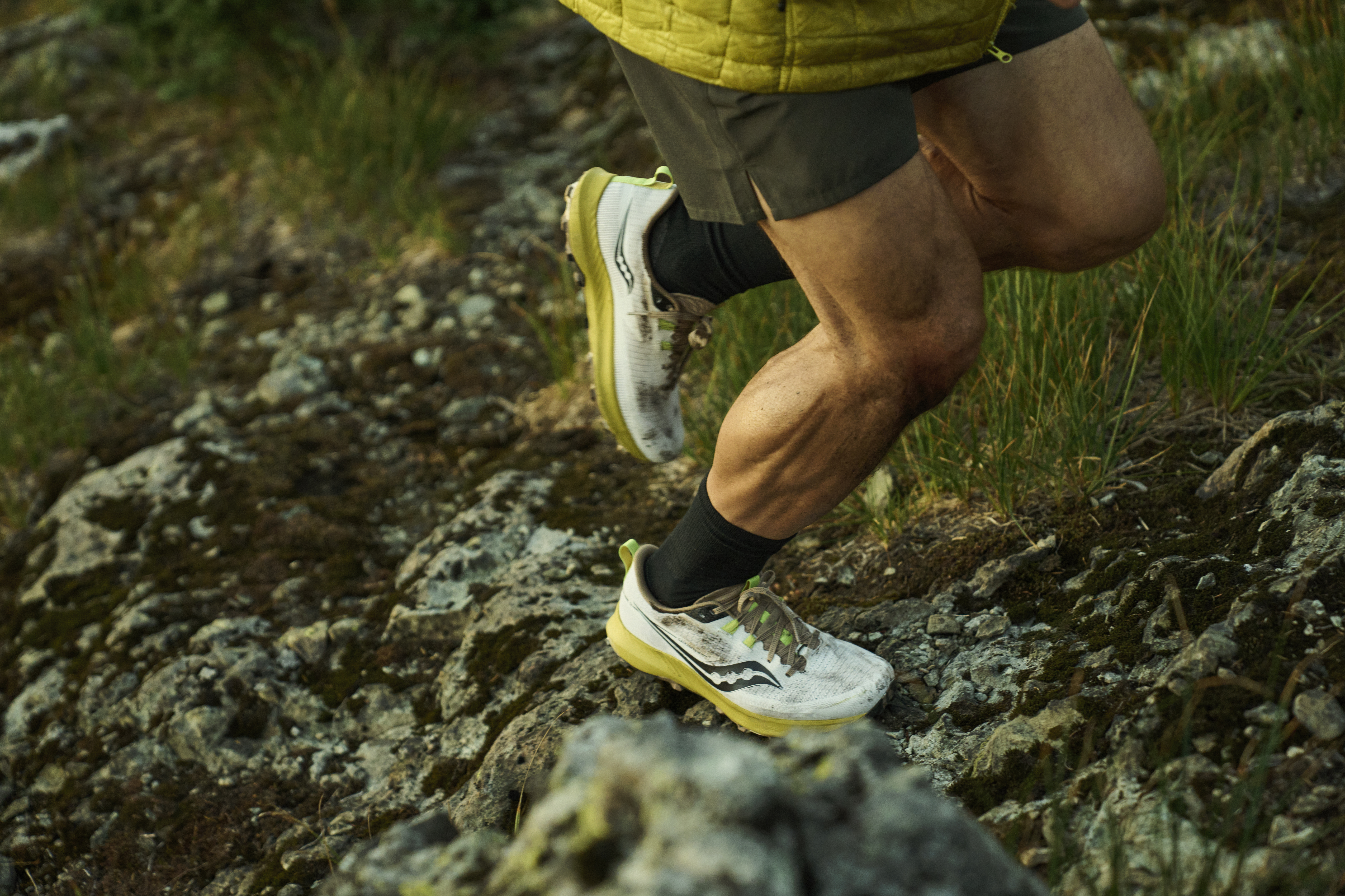 Consejos sobre cómo limpiar tus zapatillas de running.
