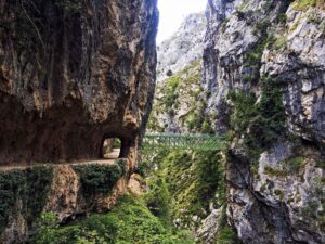 Ruta de Cares. Cinco rutas impresionantes de Trail Running y Trekking