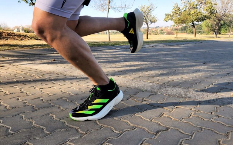 3 zapatillas de entrenamiento de Adidas